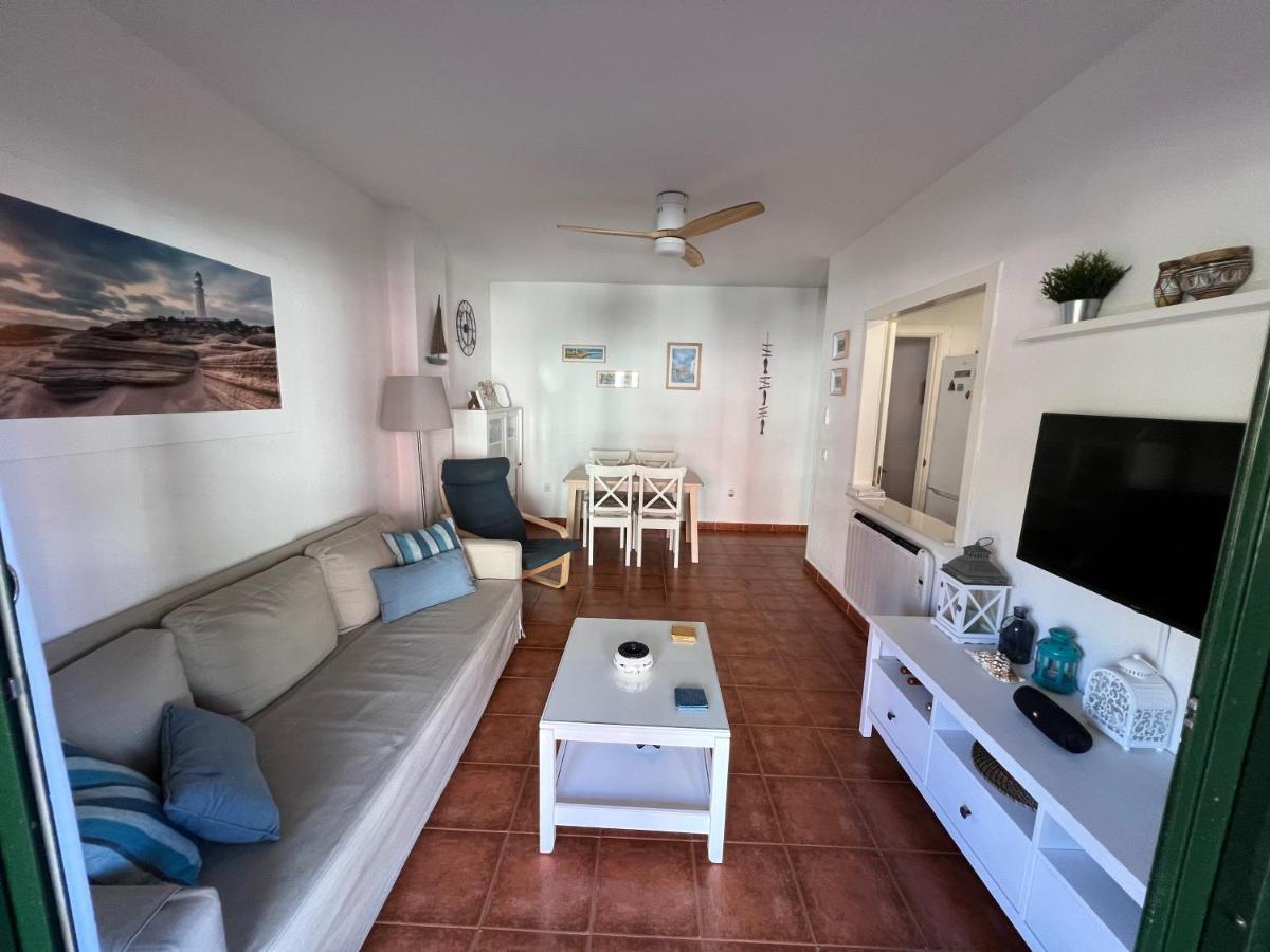 Apartamento En Urbanizacion De Primera Linea De Playa, Atlanterra Захара-де-лос-Атунес Экстерьер фото